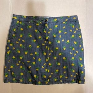 Karen Scott denim skirt with lemon print size 8